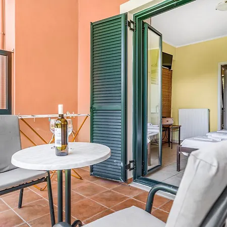 Ionian Breeze 3 * Frínion